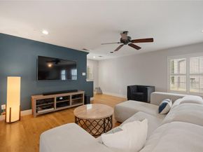 5737  Live Oak Street  1, Dallas Texas 75206