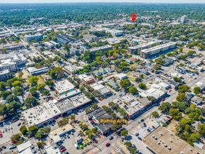 708 W 10th Street , Dallas Texas 75208