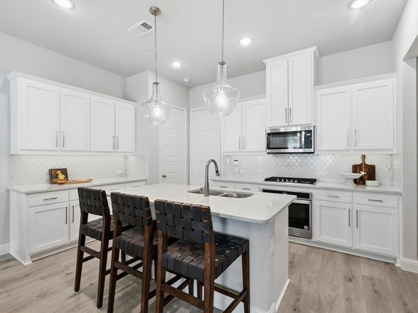 12952  Wymeth Drive , Farmers Branch Texas 75234