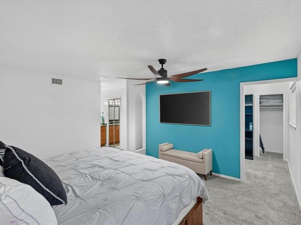 2806  Holy Cross Lane , Garland Texas 75044