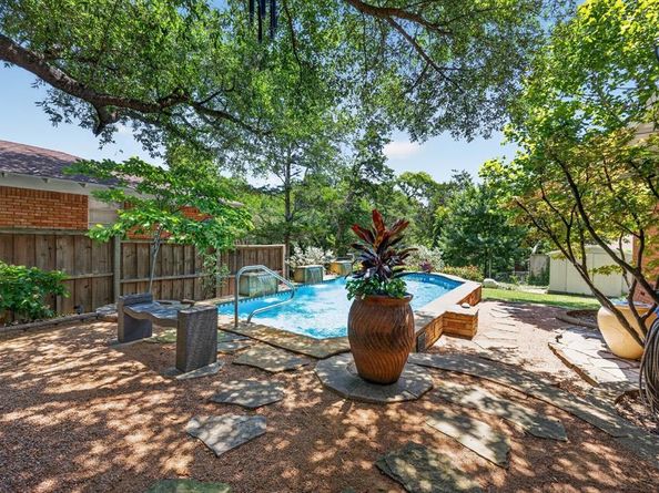 9840  Twin Creek Drive , Dallas Texas 75228