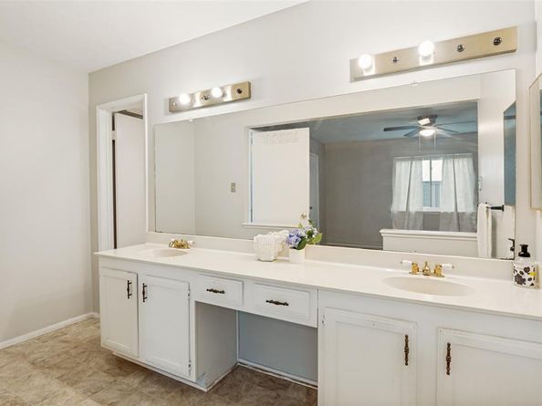 1322  Crestview Drive , Allen Texas 75002