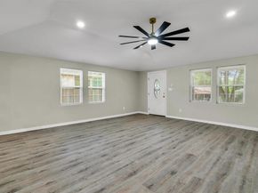 1037 E Cantey Street , Fort Worth Texas 76104