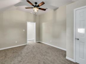 1037 E Cantey Street , Fort Worth Texas 76104