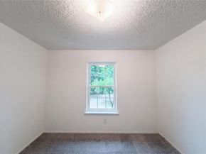 512  Lake Crest Parkway , Azle Texas 76020