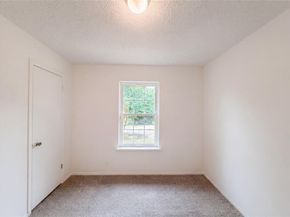 512  Lake Crest Parkway , Azle Texas 76020
