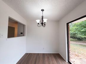 512  Lake Crest Parkway , Azle Texas 76020