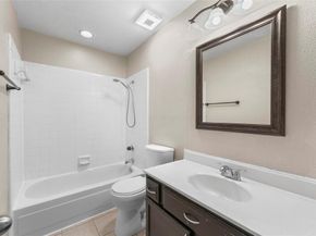 2924  Peninsula Way , Carrollton Texas 75007