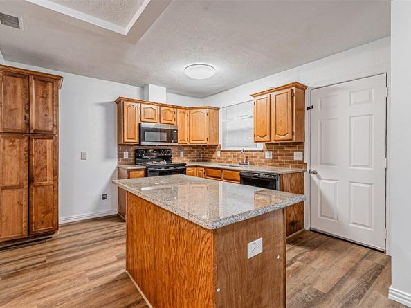 2618  Centerville Road , Dallas Texas 75228