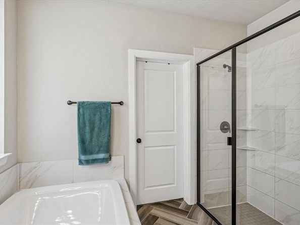 1216  8th Street , Argyle Texas 76226