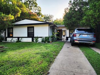 702  Jonathan Lane 