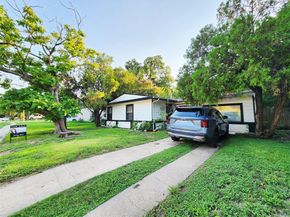 702  Jonathan Lane , Arlington Texas 76010
