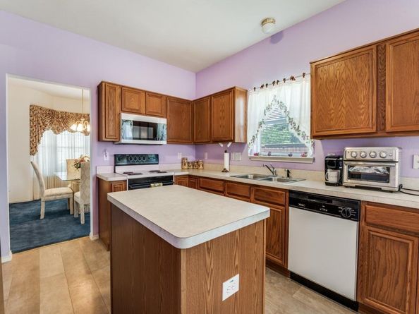716  Kristi Lane , Cedar Hill Texas 75104