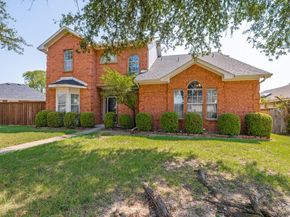 716  Kristi Lane , Cedar Hill Texas 75104