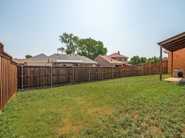 716  Kristi Lane , Cedar Hill Texas 75104