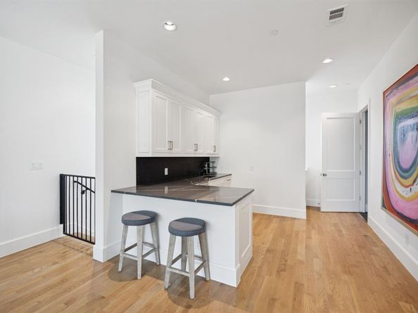 4831 S Lindhurst Avenue , Dallas Texas 75229