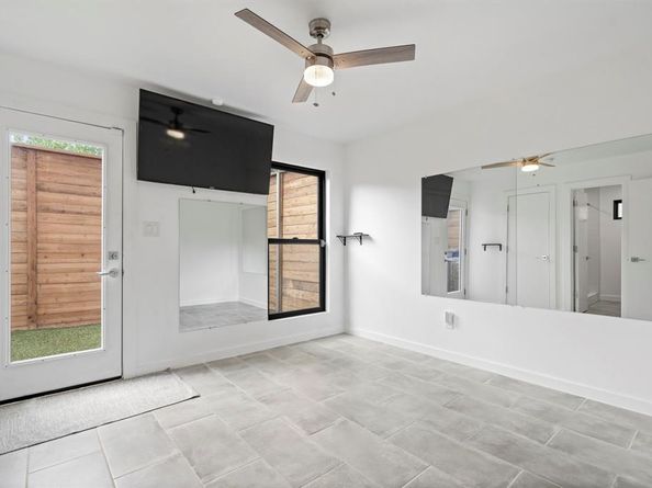 4227  Munger Avenue  101, Dallas Texas 75204