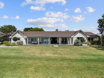 901  Breezy Hill Lane 