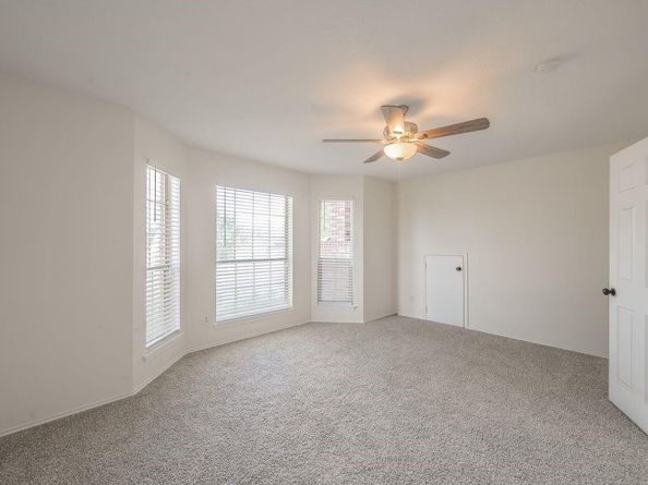 607  Reeves Lane , Kennedale Texas 76060