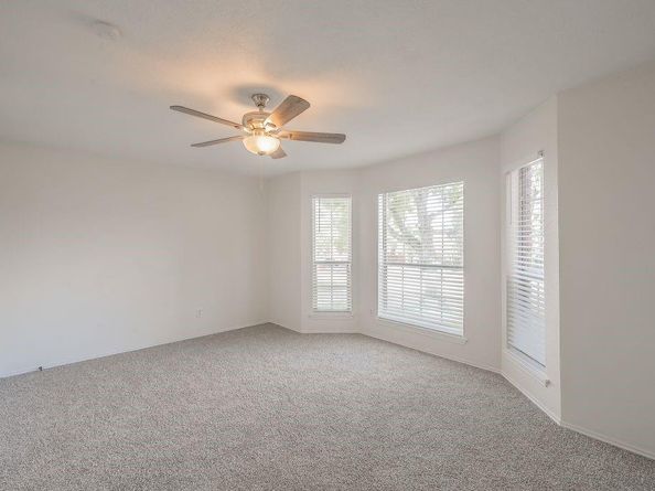 607  Reeves Lane , Kennedale Texas 76060
