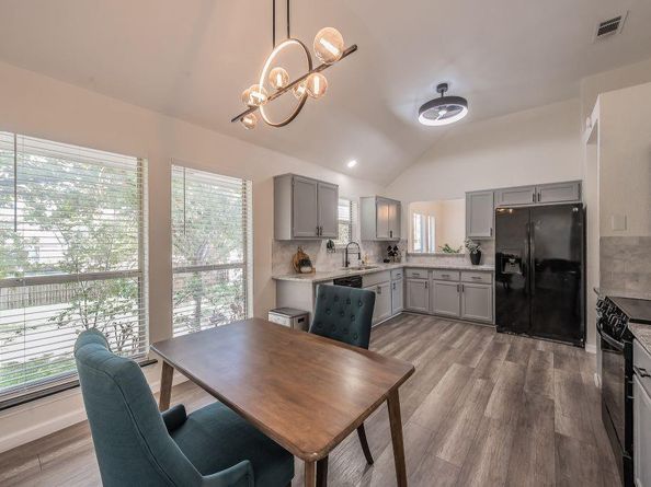 607  Reeves Lane , Kennedale Texas 76060