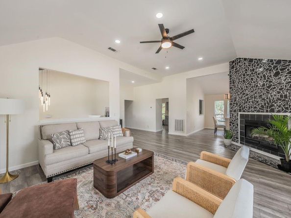 607  Reeves Lane , Kennedale Texas 76060