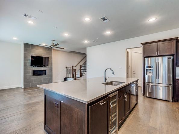 4119  Entrada Way , Dallas Texas 75219