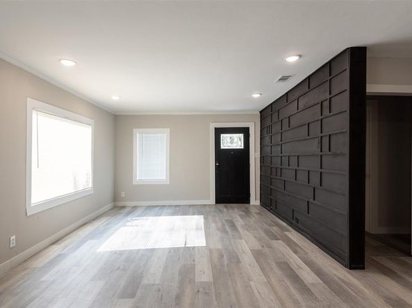 138 W Louisiana Avenue , Dallas Texas 75224