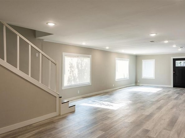 138 W Louisiana Avenue , Dallas Texas 75224