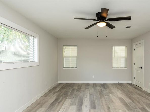 138 W Louisiana Avenue , Dallas Texas 75224