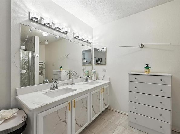 2828  Amber Waves Lane , Lancaster Texas 75134