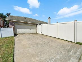 2828  Amber Waves Lane , Lancaster Texas 75134