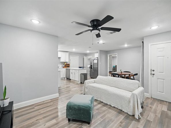 11519  Desdemona Drive , Dallas Texas 75228