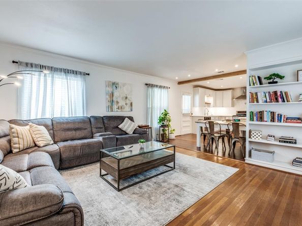 2309  Prichard Lane , Dallas Texas 75227