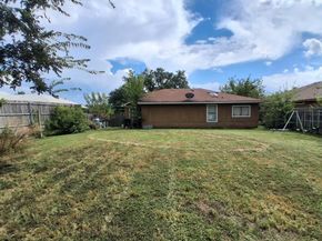 615  Red Coat Lane , Arlington Texas 76002