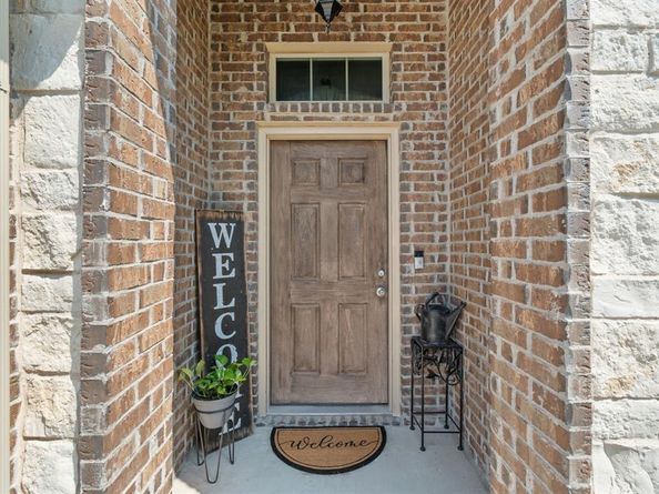 574  Balboa Trail , Azle Texas 76020