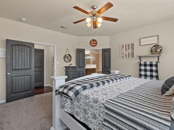 574  Balboa Trail , Azle Texas 76020
