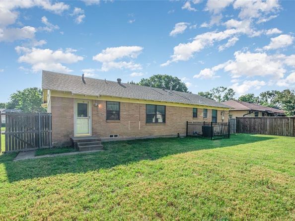 1711  N Place , Plano Texas 75074