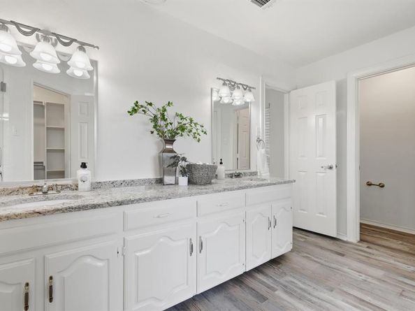 434  Moran Drive , Highland Village Texas 75077