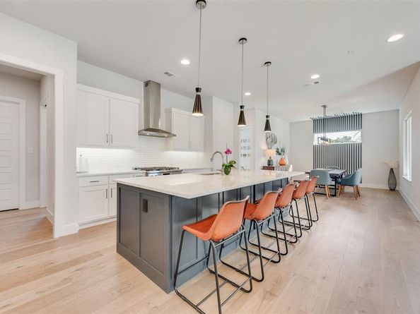 10510  Swallow Lane , Dallas Texas 75218