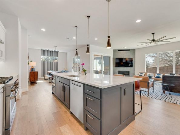 10510  Swallow Lane , Dallas Texas 75218