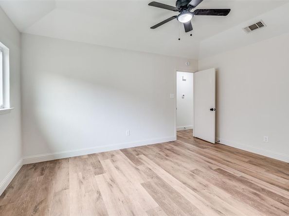 1609  Country Lane , Arlington Texas 76018