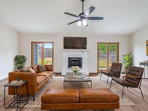 1609  Country Lane , Arlington Texas 76018