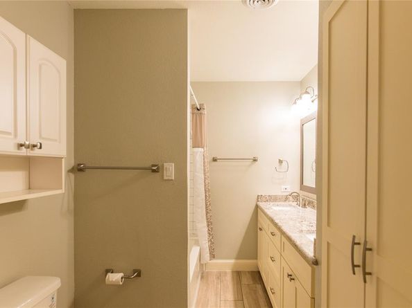 3211  Lockmoor Lane , Dallas Texas 75220