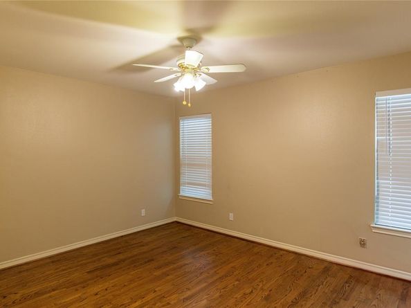 3211  Lockmoor Lane , Dallas Texas 75220