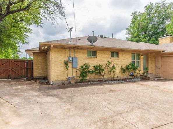 3211  Lockmoor Lane , Dallas Texas 75220