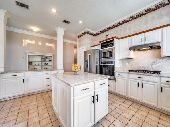 2610  Bordeaux Drive , McKinney Texas 75070