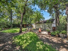 1531  Cedar Hill Avenue , Dallas Texas 75208