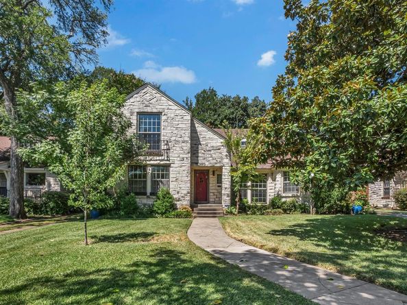 1531  Cedar Hill Avenue , Dallas Texas 75208