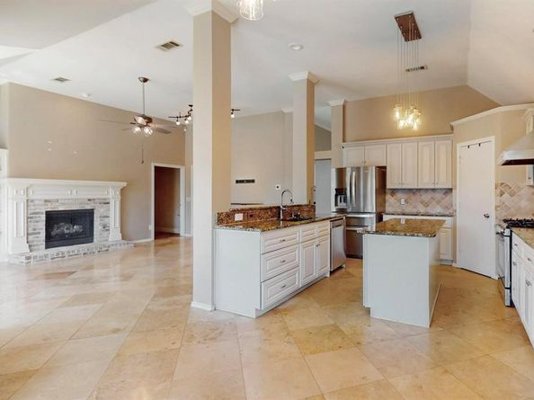 622  Meadowcrest Drive , Highland Village Texas 75077